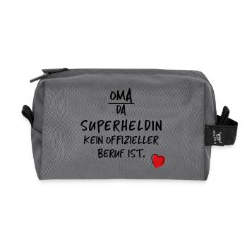 Oma Geschenk Liebe Großmutter Mutter Großeltern - Recycelte Kulturtasche - Anthrazit - Vorne