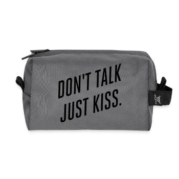 Don't talk just kiss - Recycelte Kulturtasche - Anthrazit - Vorne