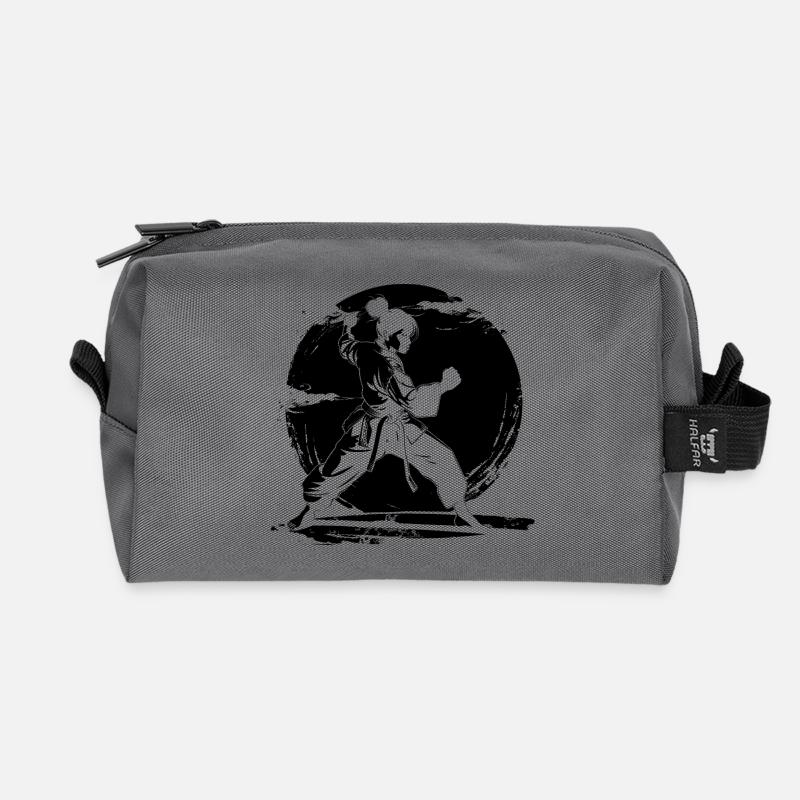 Karate Mädchen Skizze - Recycelte Kulturtasche - Anthrazit