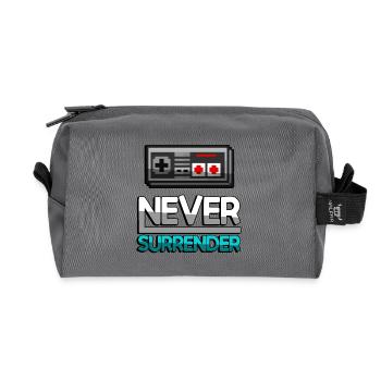 NEVER SURRENDER (Türkis) + NES Controller - Gaming - Recycelte Kulturtasche - Anthrazit - Vorne