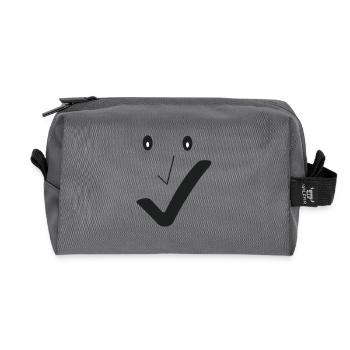 Feines Lächeln - Feines Gesicht 02. - Recycelte Kulturtasche - Anthrazit - Vorne