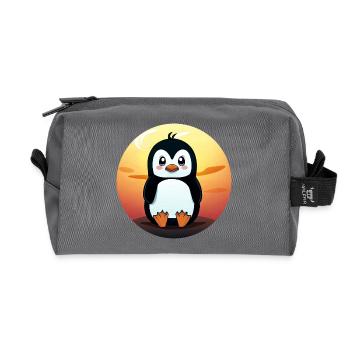 Süßer Pinguin bei Sonnenuntergang, Zauberhaftes - Recycelte Kulturtasche - Anthrazit - Vorne