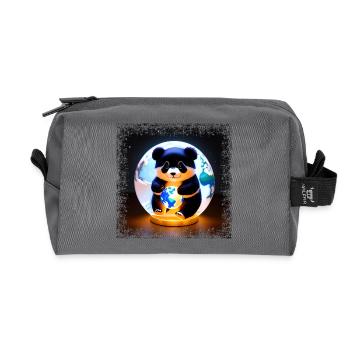 Panda auf Viereckiger Grunge Weltkugel - Recycelte Kulturtasche - Anthrazit - Vorne