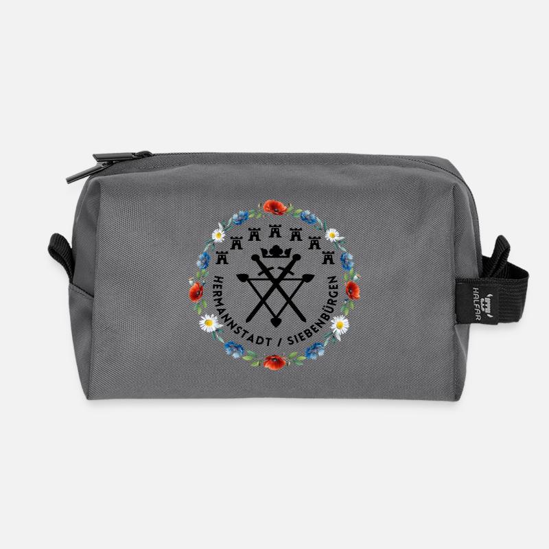 Siebenbürgen Hermannstadt mit schwarzer Schrift - Recycelte Kulturtasche - Anthrazit