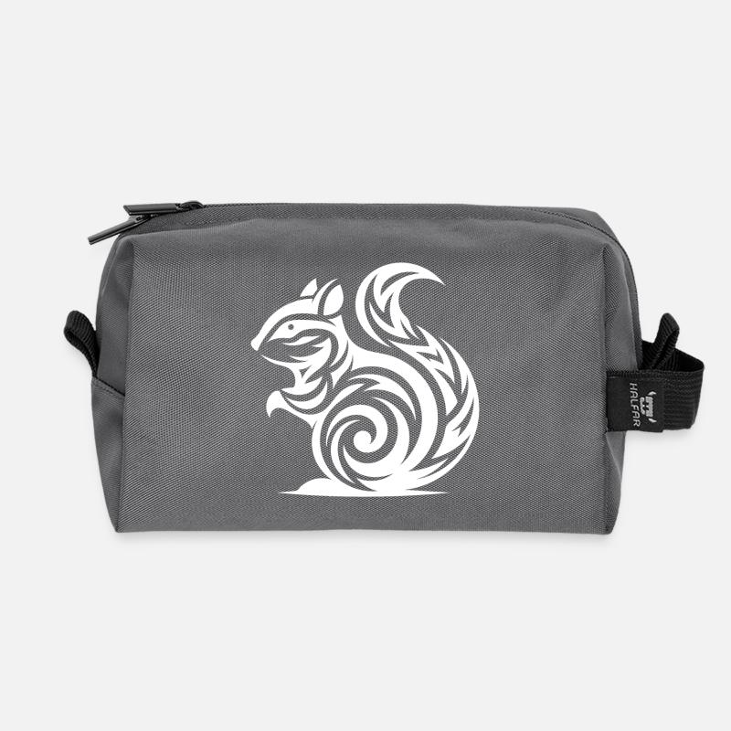 Kleines Baby Eichhörnchen in Tattoo Style - Recycelte Kulturtasche - Anthrazit