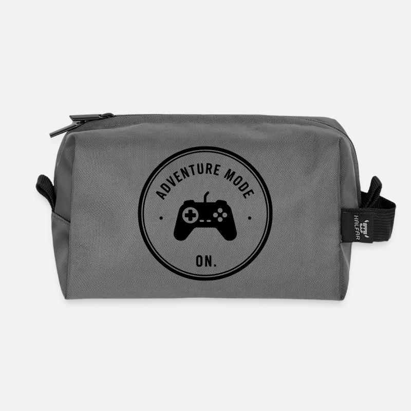 Adventure mode on - Recycelte Kulturtasche - Anthrazit