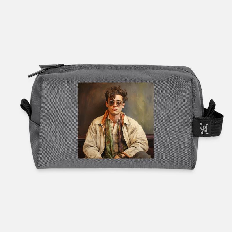 Portrait Retro Chic with Sunglasses - Recycled Toiletry Zip Bag - anthracite
