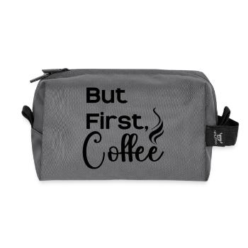 But_First_Coffee_cool - Recycelte Kulturtasche - Anthrazit - Vorne