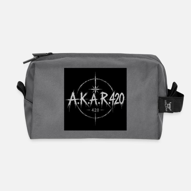 AKAR420 Grunge Emblem - Recycelte Kulturtasche - Anthrazit
