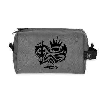 Tatouage tribal sur le visage avec croix - Trousse de toilette en tissu recyclé - anthracite - Devant
