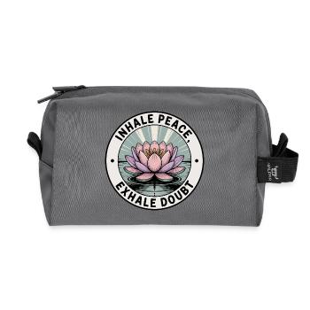 Inhale Peace, Exhale Doubt - Recycelte Kulturtasche - Anthrazit - Vorne