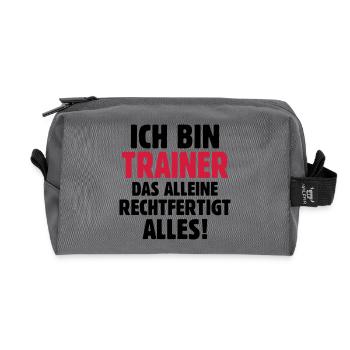 Ich bin Trainer das rechtfertigt alles - Fußball - Recycelte Kulturtasche - Anthrazit - Vorne