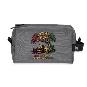 Roots Lion Garden - Recycelte Kulturtasche - Anthrazit - Vorne