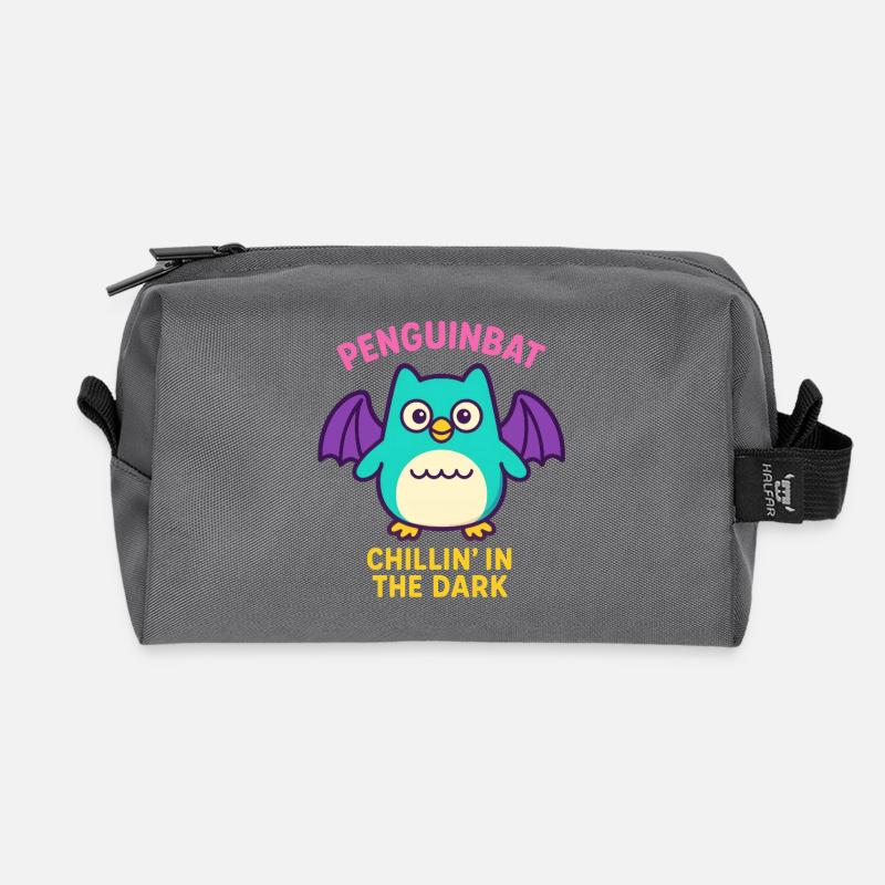 Penguinbat - Chillin’ in the Dark - Recycelte Kulturtasche - Anthrazit