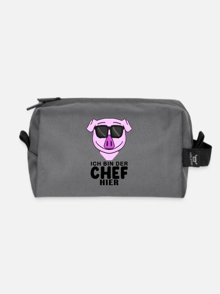 Chef Spruch mit Schwein Motiv - Recycelte Kulturtasche - Anthrazit