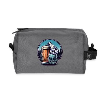Bergblick mit Bierglas - Recycelte Kulturtasche - Anthrazit - Vorne