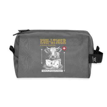KUH-LTIGER Swiss Power: Urbanes Käse Shirt - Recycelte Kulturtasche - Anthrazit - Vorne