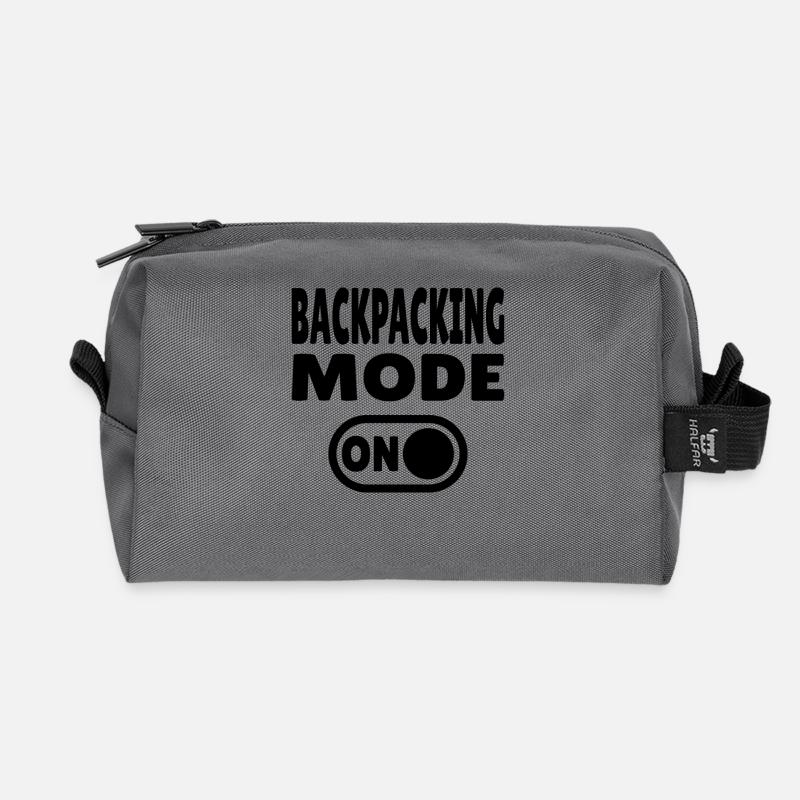 Backpacking Mode ON Abenteuer und Reise Lifestyle - Recycelte Kulturtasche - Anthrazit