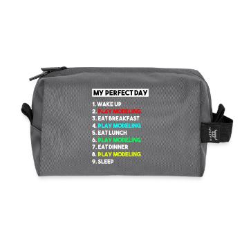 My Perfect Day Scale Modeling Routine Slogan - Recycled Toiletry Zip Bag - anthracite - Front