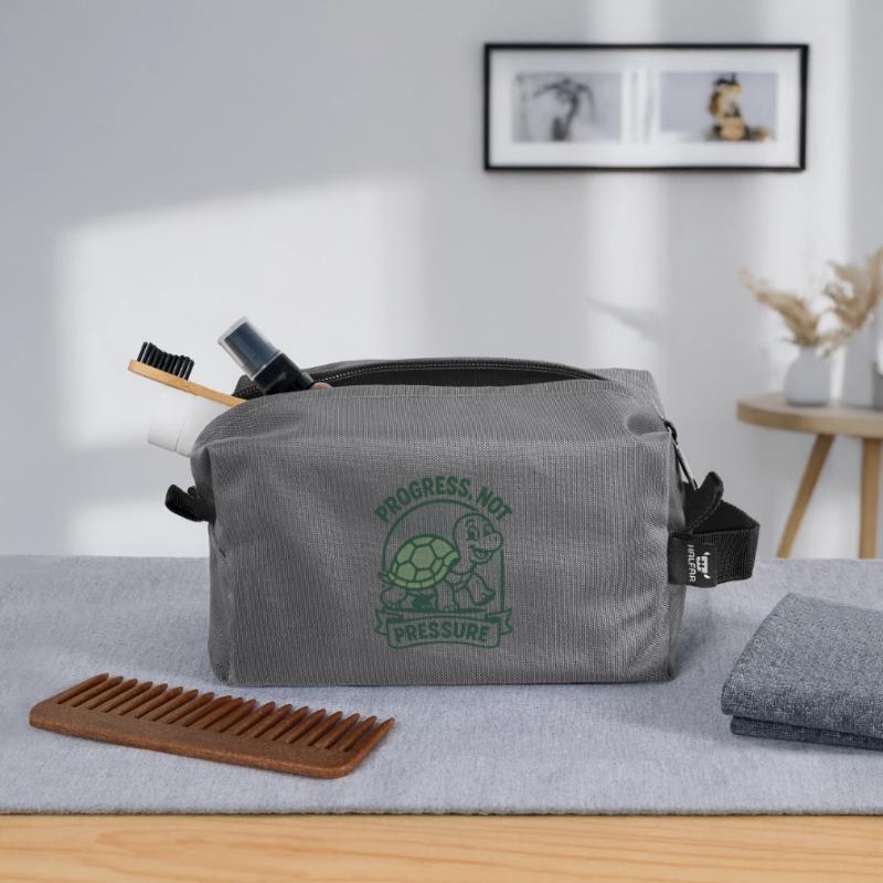 Progrès au lieu de pression | Pleine conscience & Concentration Trousse de toilette en tissu recyclé