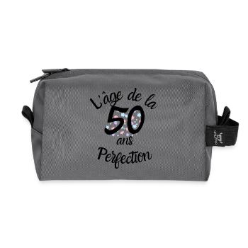 50 Jahre alt, das Zeitalter der Perfektion - Recycelte Kulturtasche - Anthrazit - Vorne