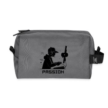 Gamer Silhouette schwarz - Passion - Recycelte Kulturtasche - Anthrazit - Vorne