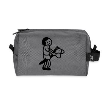 Kind Steckenpferd - Line - Recycelte Kulturtasche - Anthrazit - Vorne