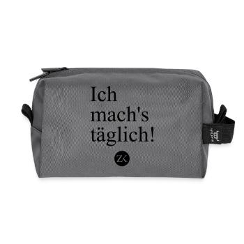 Ich mach's täglich! - Recycelte Kulturtasche - Anthrazit - Vorne