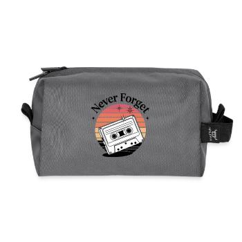 Retro Kassetten-Design – Never Forget Mixtape 🎶 - Recycelte Kulturtasche - Anthrazit - Vorne