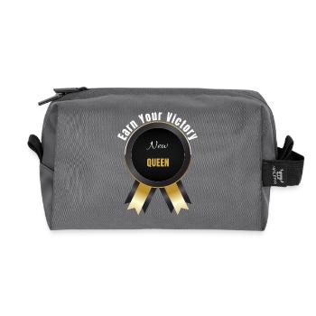 Verdiene deinen Sieg – Champion-Auszeichnung | Motivation Ba - Recycelte Kulturtasche - Anthrazit - Vorne