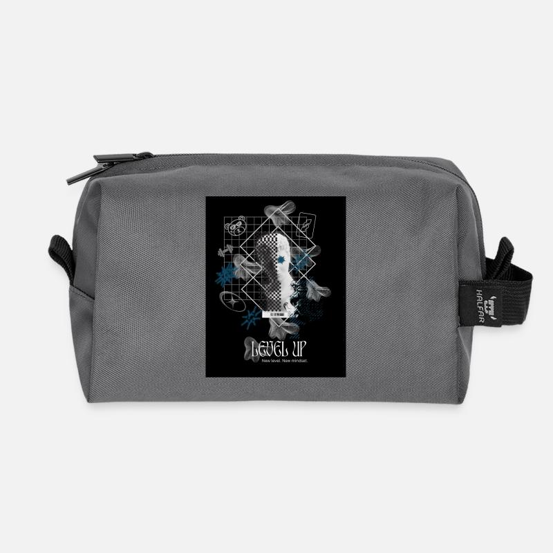 Black_Noir_SurrealismeT-shirtGrowthMindsetSuccess - Recycled Toiletry Zip Bag - anthracite