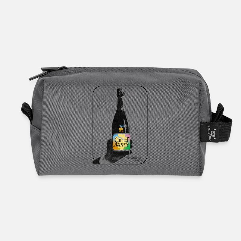 Chilled Auntie Pop-Art Bottle - Recycelte Kulturtasche - Anthrazit