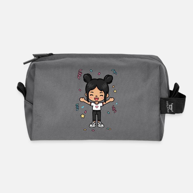 Fröhliches Toca Mädchen mit Herzshirt - Recycelte Kulturtasche - Anthrazit