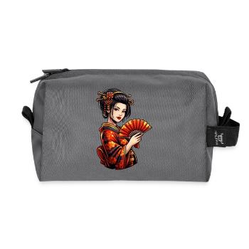 Geisha in red kimono with fan - Recycled Toiletry Zip Bag - anthracite - Front