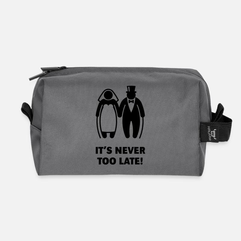 It's Never Too Late! (Älteres Brautpaar, Hochzeit) - Recycelte Kulturtasche - Anthrazit