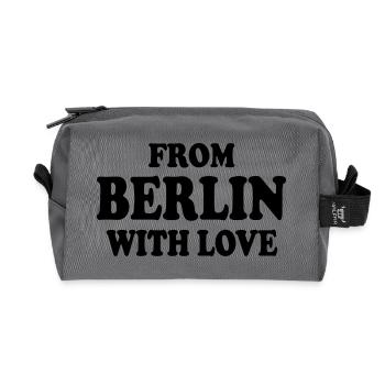 From berlin with love - Recycelte Kulturtasche - Anthrazit - Vorne