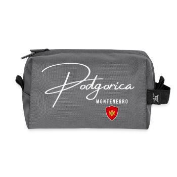 Elegantes Design von Podgorica, amo Podgorica - Recycelte Kulturtasche - Anthrazit - Vorne