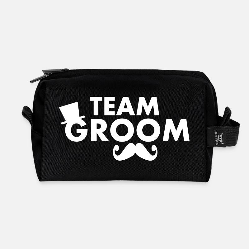 Team groom - Recycelte Kulturtasche - Schwarz