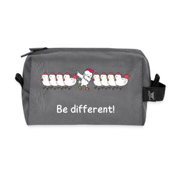 Be Different - Sei anders! Tanz aus der Reihe! - Recycelte Kulturtasche - Anthrazit - Vorne