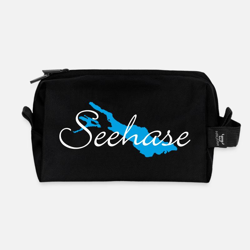 Seehase vom Bodensee für dunkle Shirts - Recycelte Kulturtasche - Schwarz