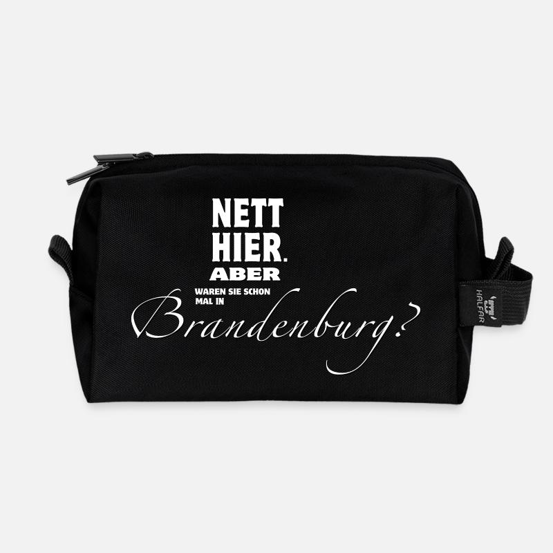 Nett hier. Aber waren Sie schon in BRANDENBURG? - Recycelte Kulturtasche - Schwarz