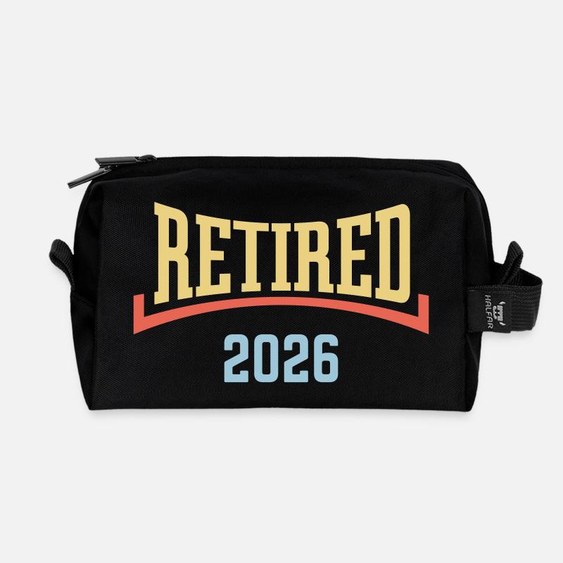 Retired 2026 (Retiree / Concave / 3C) - Recycled Toiletry Zip Bag - black