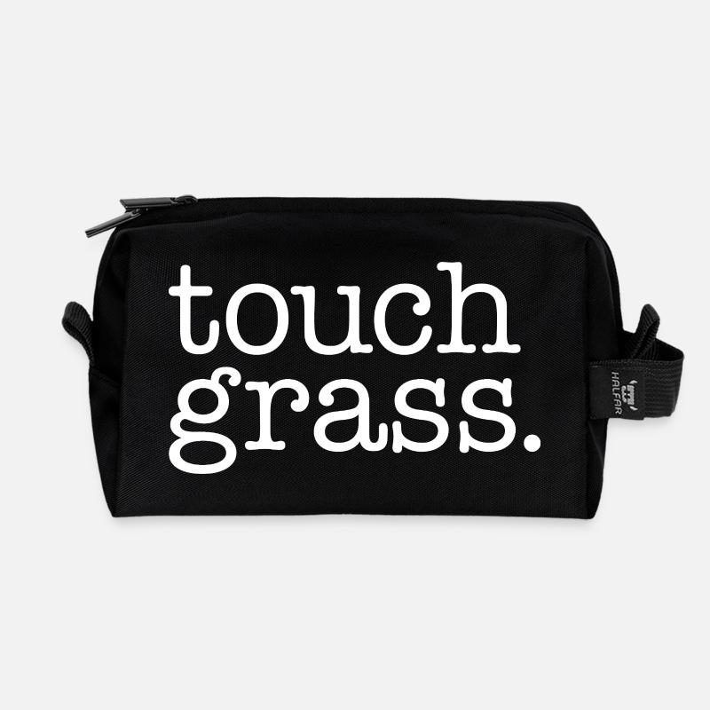 Touch grass weiß - Recycelte Kulturtasche - Schwarz