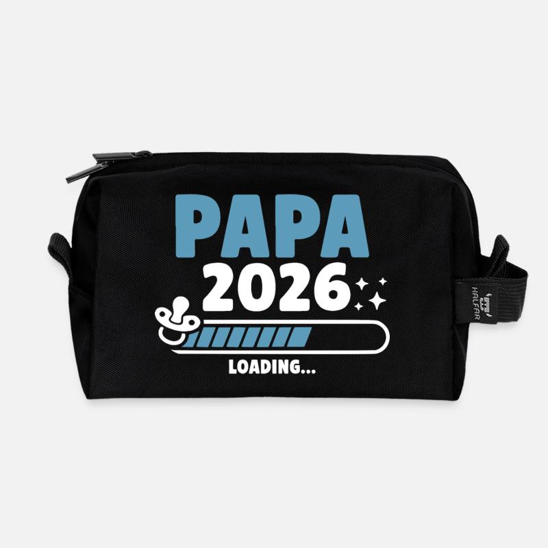 Papa 2026 Loading... - Recycelte Kulturtasche - Schwarz
