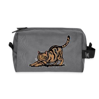 Brown Tabby Cat Stretching Dynamic Portrait - Recycled Toiletry Zip Bag - anthracite - Front