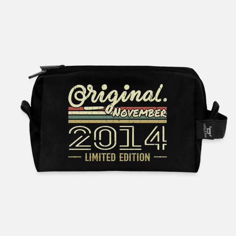 November 2014 - November 2014 Geburtstagsgeschenk - Recycelte Kulturtasche - Schwarz