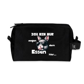 „Ich bin nur wegen dem Essen hier“ – Lustiger Hase - Recycelte Kulturtasche - Schwarz - Vorne