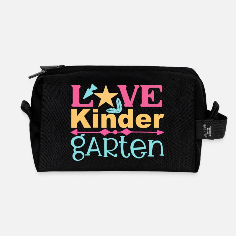 Liebe Kindergarten - Stern und Pfeil - Recycelte Kulturtasche - Schwarz