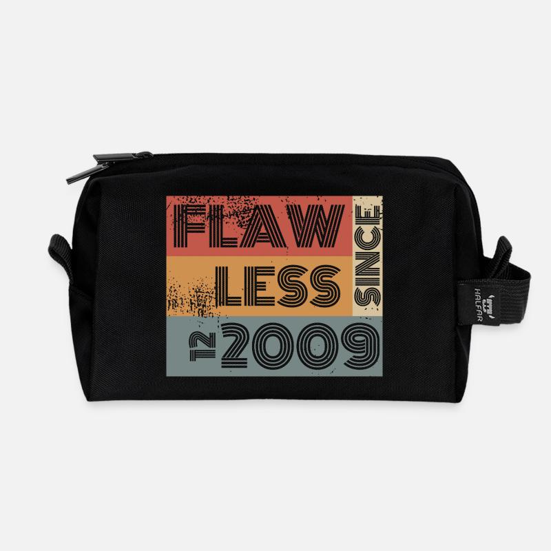 16. Geburtstag Flawless since 12/2009 - Recycelte Kulturtasche - Schwarz