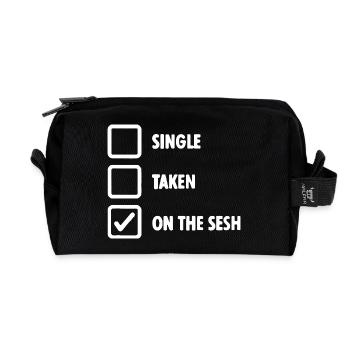 On the Sesh Status Tee - Recycled Toiletry Zip Bag - black - Front